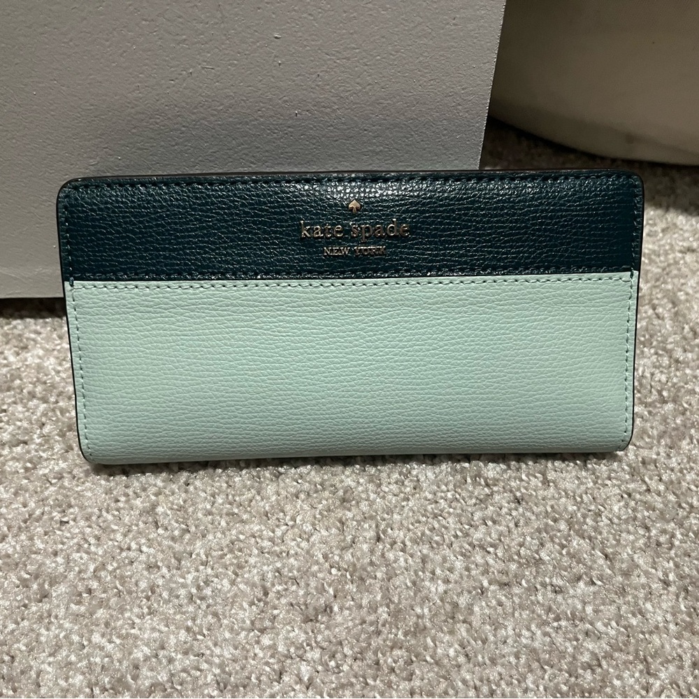 Kate Spade 2-Toned Mint Wallet